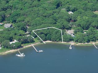 9 Bay Rd, Shelter Island, NY 11964