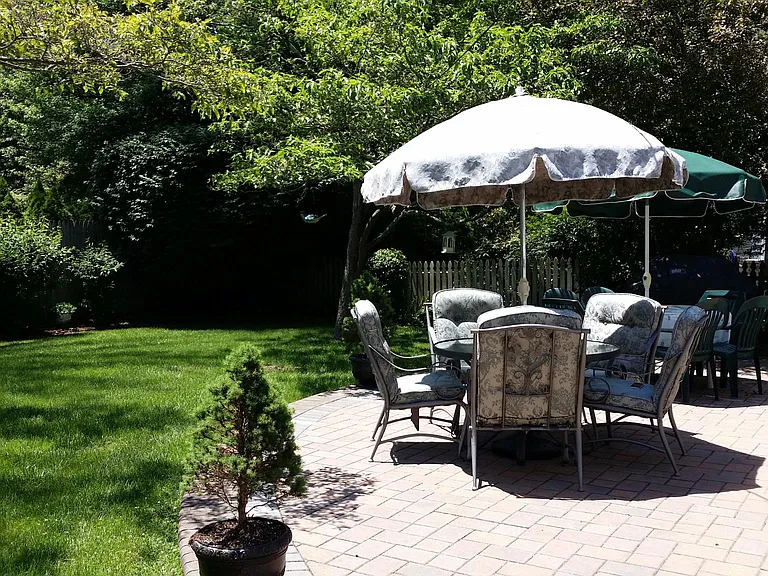 516 Boston Blvd — Photo 32