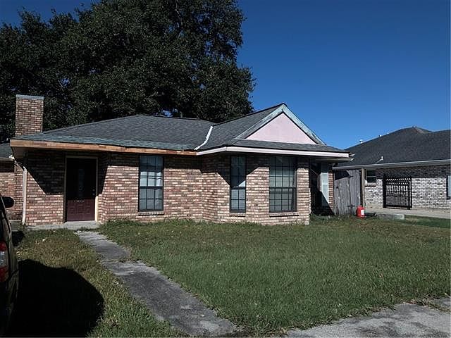 1st image of 3004 Oak Dr