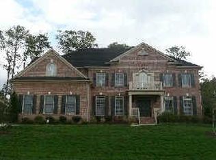 2112 Crigan Bluff Dr, Cary, NC 27513