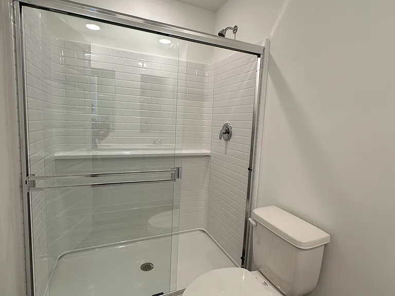 545 Yosemite Way — Photo 14