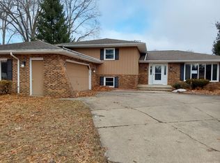 762 Dunewood Dr, Chesterton, IN 46304