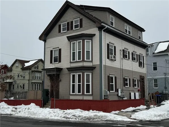 21 Candace St, Providence, RI 02908
