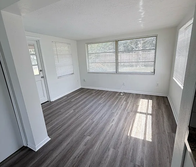 5020 Vickers Dr — Photo 15