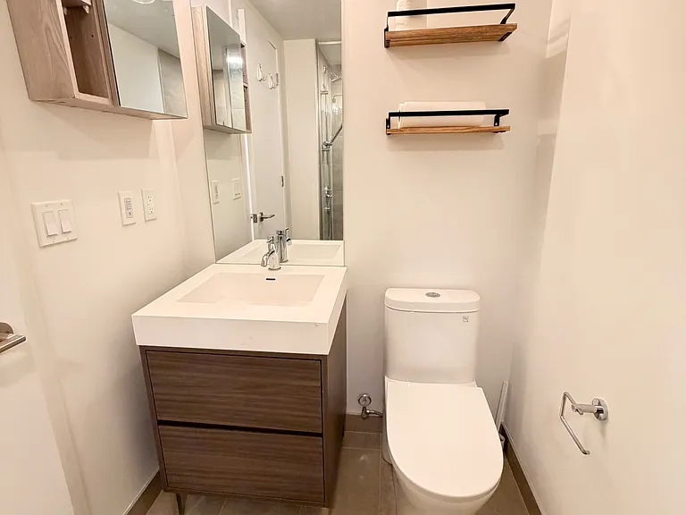 9 Tecumseth St #1201 — Photo 12