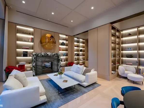 200 East 83rd Street image 23 of 31