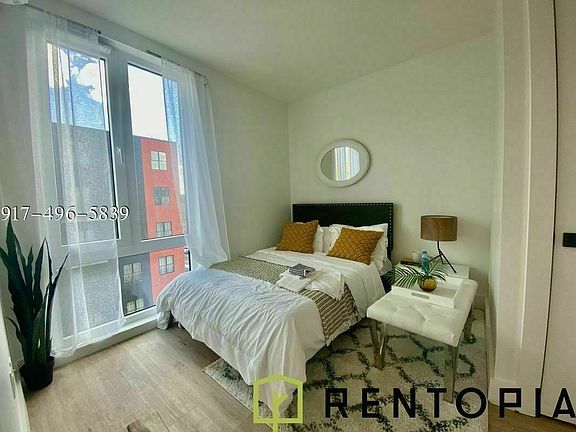 3rd image of 2175 Bergen St #4Q