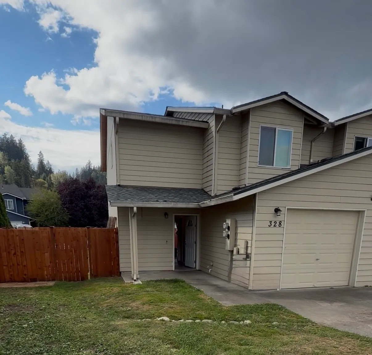 3 bed, 2.5 bath, 1375 sqft, $3,100 — Photo 1