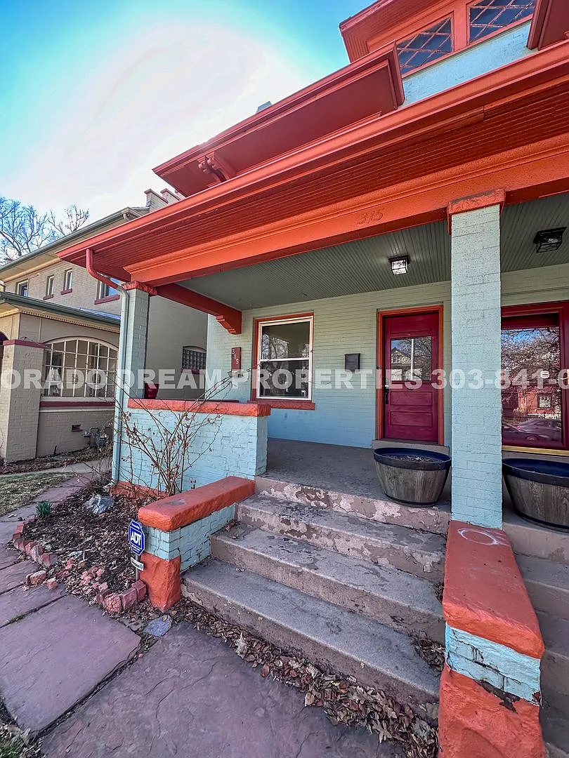 Building Photo - 315 N Lincoln St