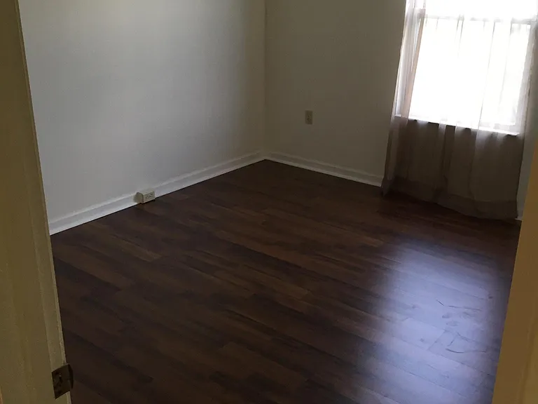 137 Mountain Dr — Photo 5