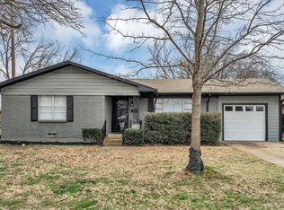3020 Conflans Rd, Irving, TX 75061