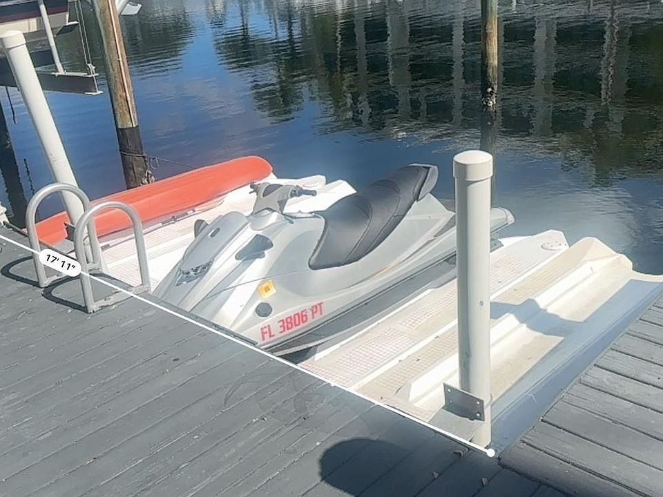 1st image of 322 Hendricks Isle