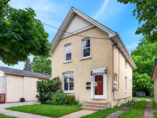 221 Grand River Ave, Brantford, ON N3T 4Y3
