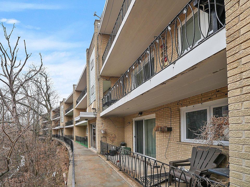 1st image of 8604 W 95th Pl APT 302