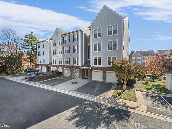 4th image of 275 S Pickett St APT 102