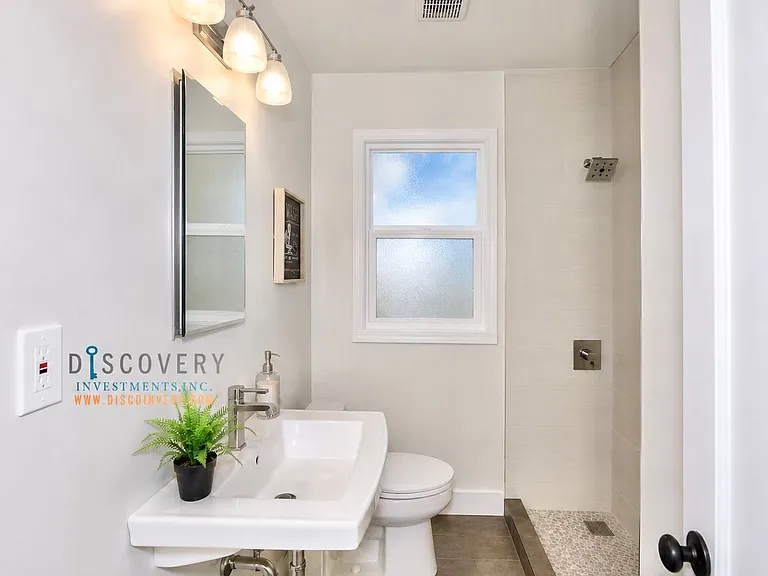 Belleview Dr. 185 — Photo 11