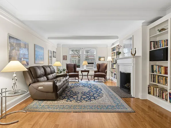 205 E 69th St APT 2A, New York, NY 10021