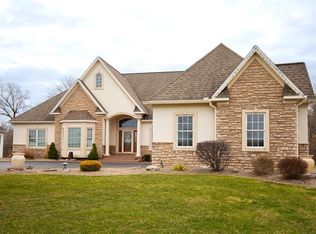 27 Bellaqua Estates Ct, Rochester, NY 14624