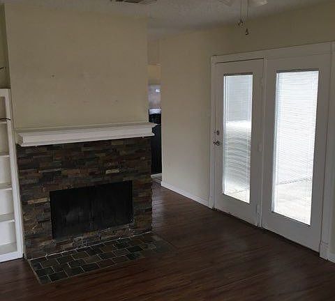 2nd image of 2762 Parkchester Dr #1