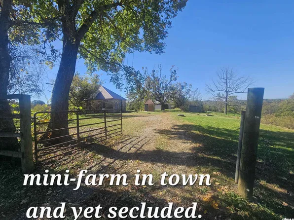 105 Whitehead St, Marshall, AR 72650