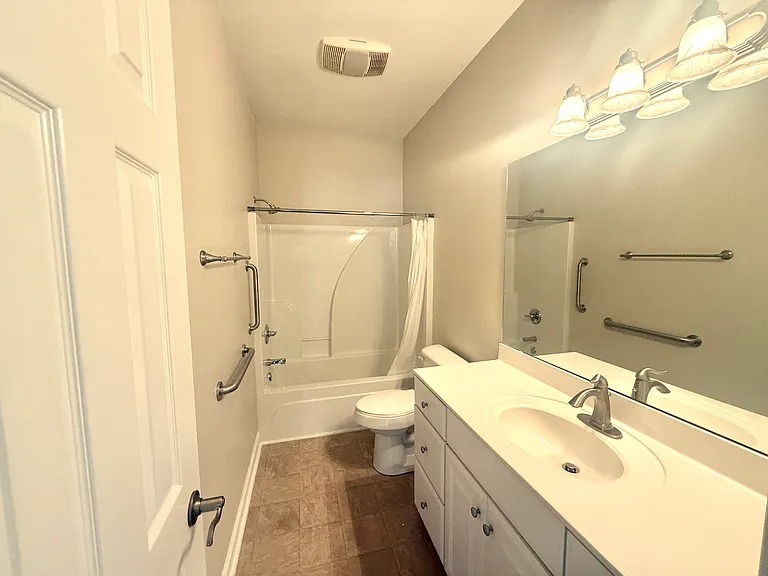 335 Pine Loop Cir — Photo 11