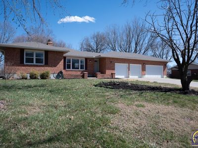 6048 NW North Hills Dr, Topeka, KS, 66617