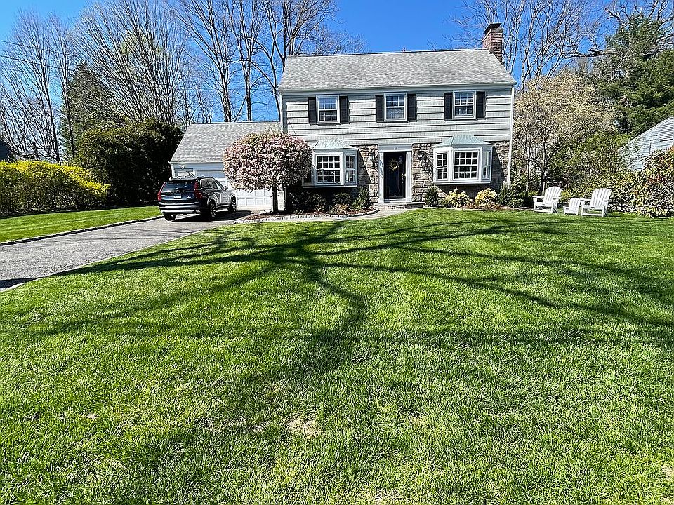 2nd image of 11 Woodland Dr