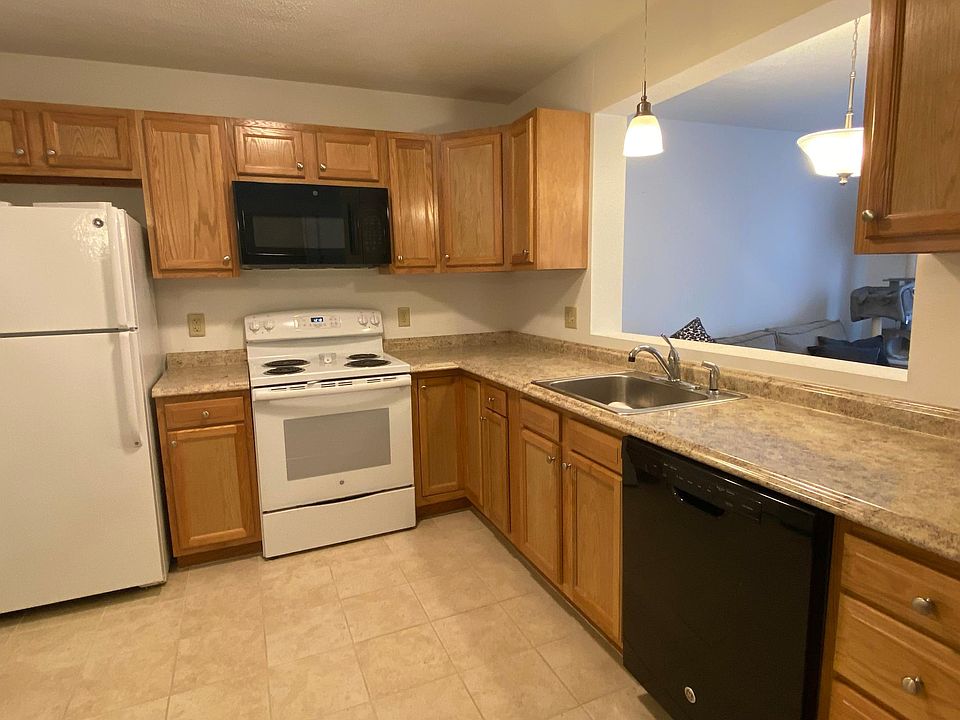 1st image of 43A Eleanor St #1