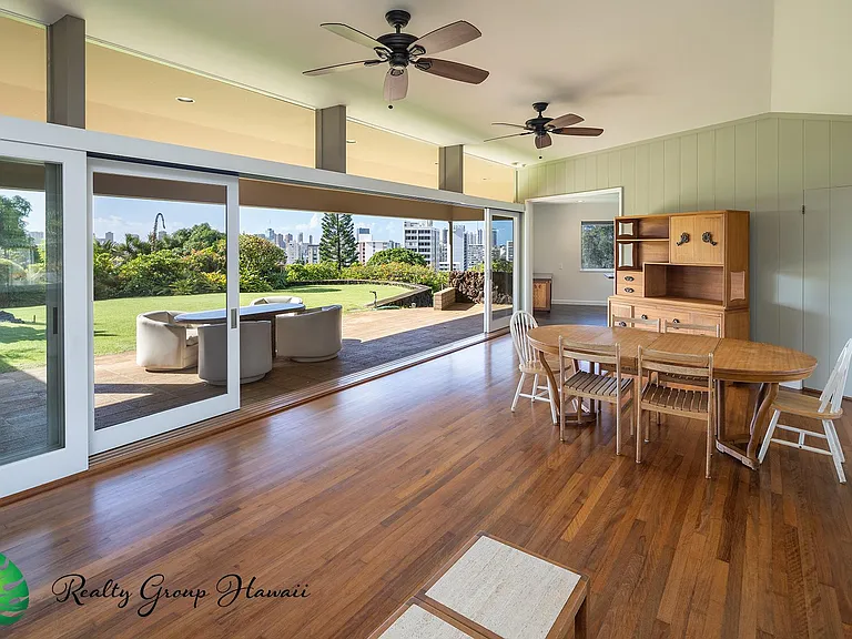 1944 Ualakaa St — Photo 2