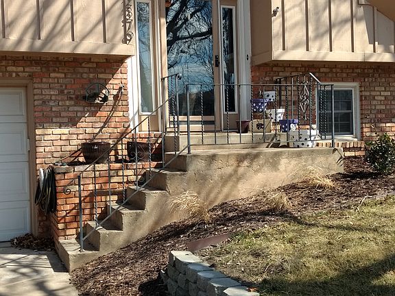 5th image of 2379 Montclair Dr