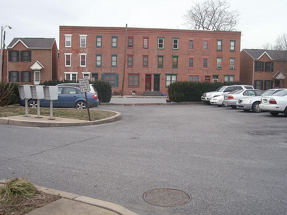 Overflow / guest parking..NO PERMITS
