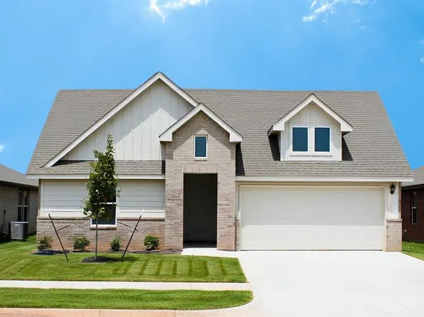 10209 NW 27th St, Yukon, OK 73099