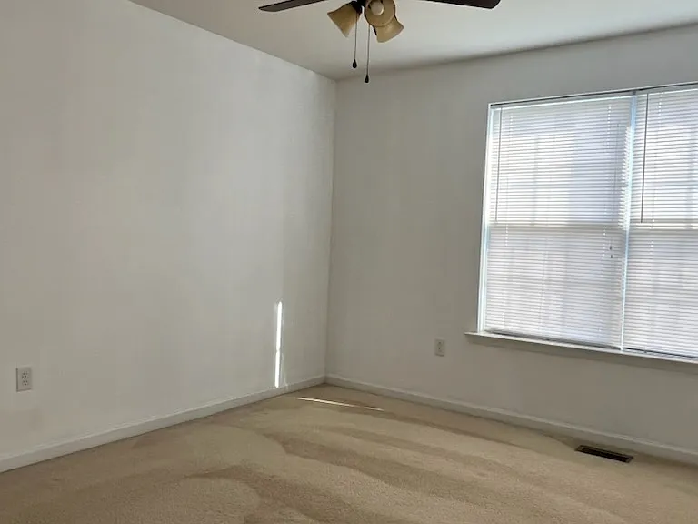 421 Cicero Xing — Photo 15