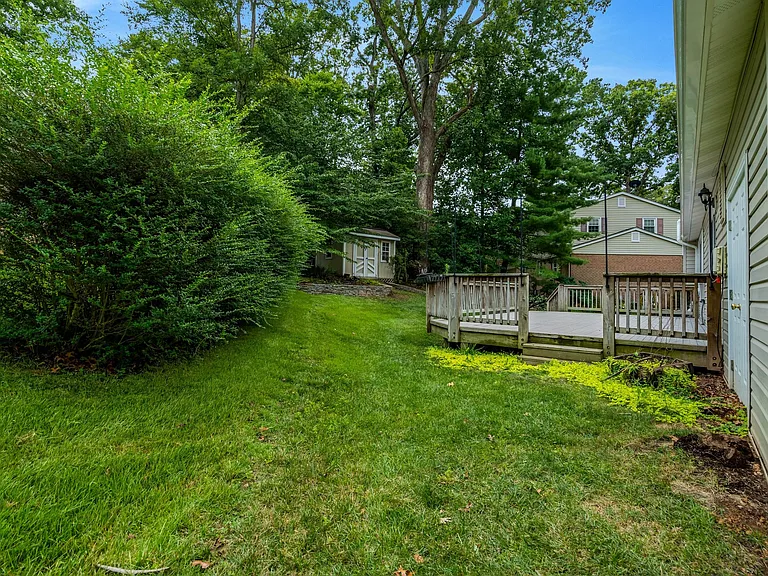 6717 Reynard Dr — Photo 56