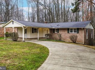 4784 Catterick Ct, Fairfax, VA 22032