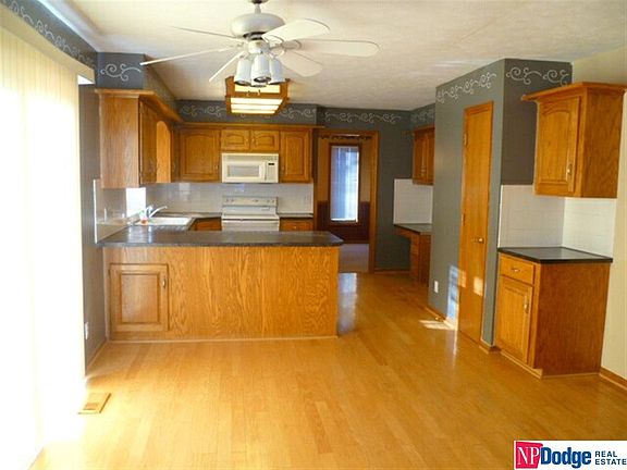 4th image of 15077 Corby St
