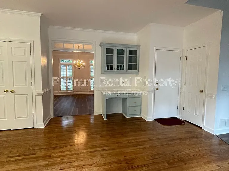 870 Ingleside Dr — Photo 23