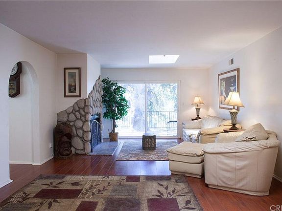 4th image of 3549 Elm Dr