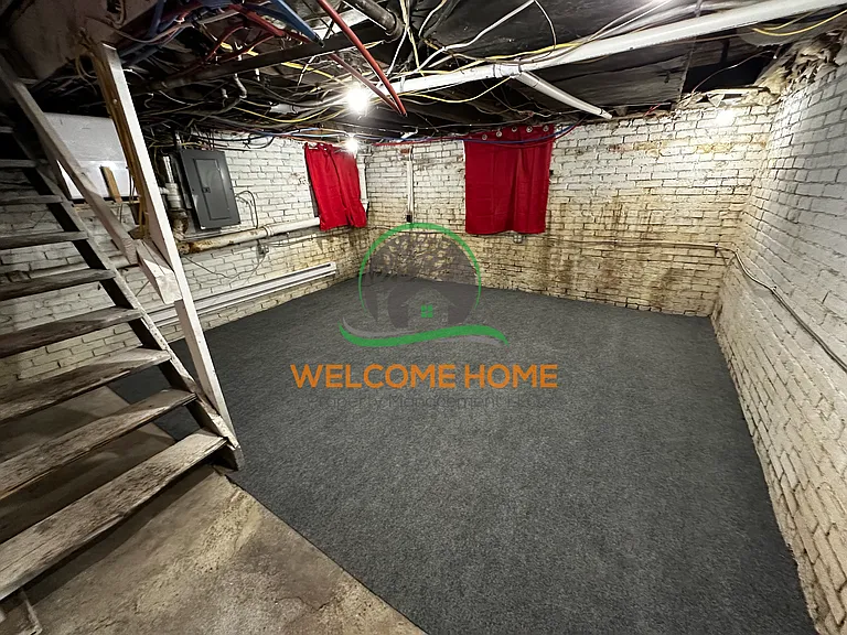 1902 Salem St #1 — Photo 15