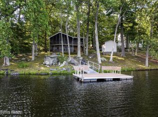 199 Mountain Lake Dr, Dingmans Ferry, PA