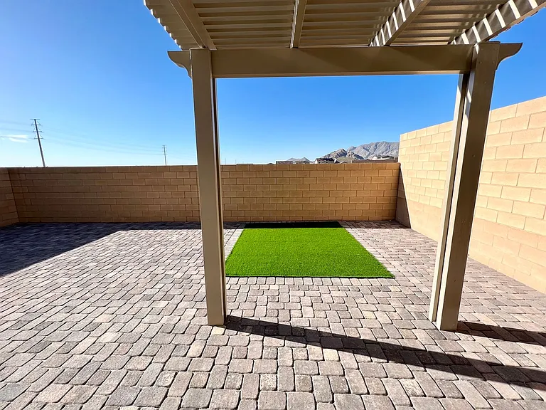 10937 Oregano Ave — Photo 38