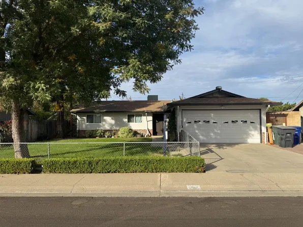 920 Snead Dr, Modesto, CA 95351
