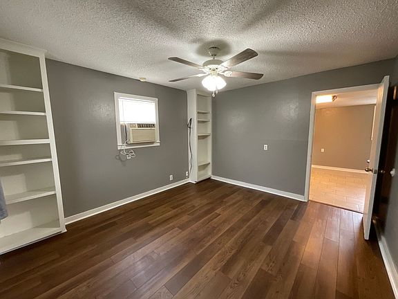 2nd image of 4225 Fm 2342