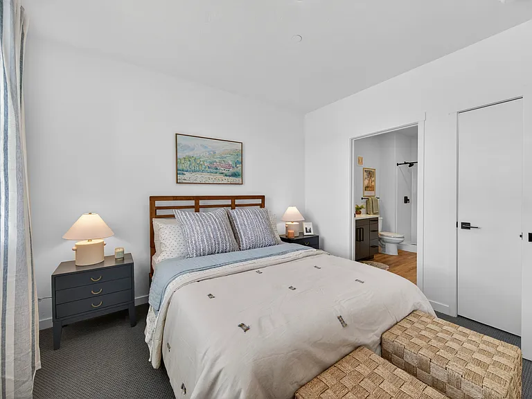 Village Apartments — Photo 38