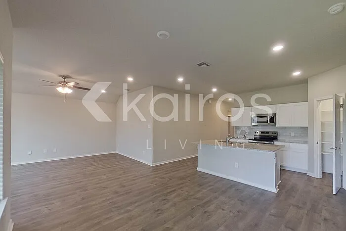 108 Santiago Ct — Photo 5