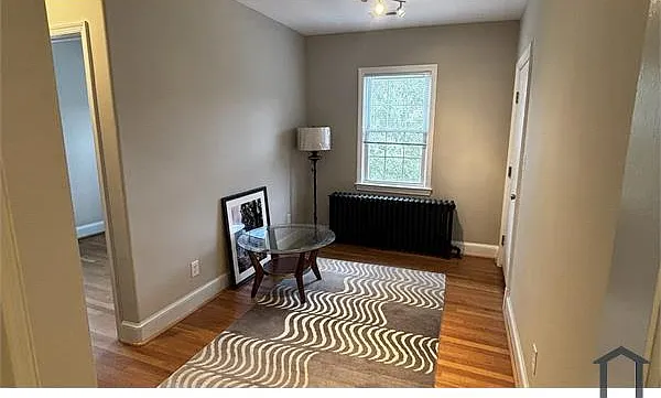 3 bed, $2,300 — Photo 3