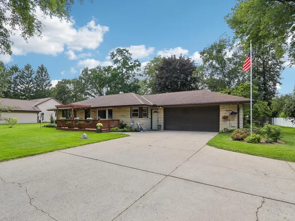 W151N6887 Glenview DRIVE, Menomonee Falls, WI 53051