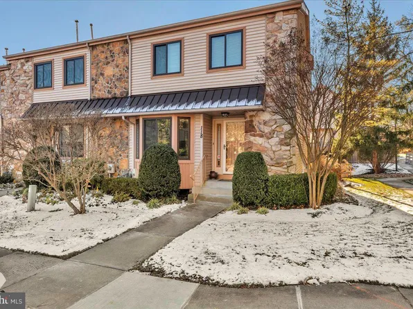 118 Chanticleer, Cherry Hill, NJ 08003