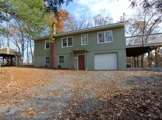 83 Denver Trl, Berkeley Springs, WV 25411