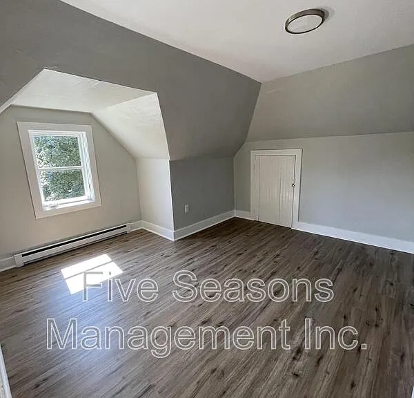 19 Fletcher Pl #3 — Photo 16